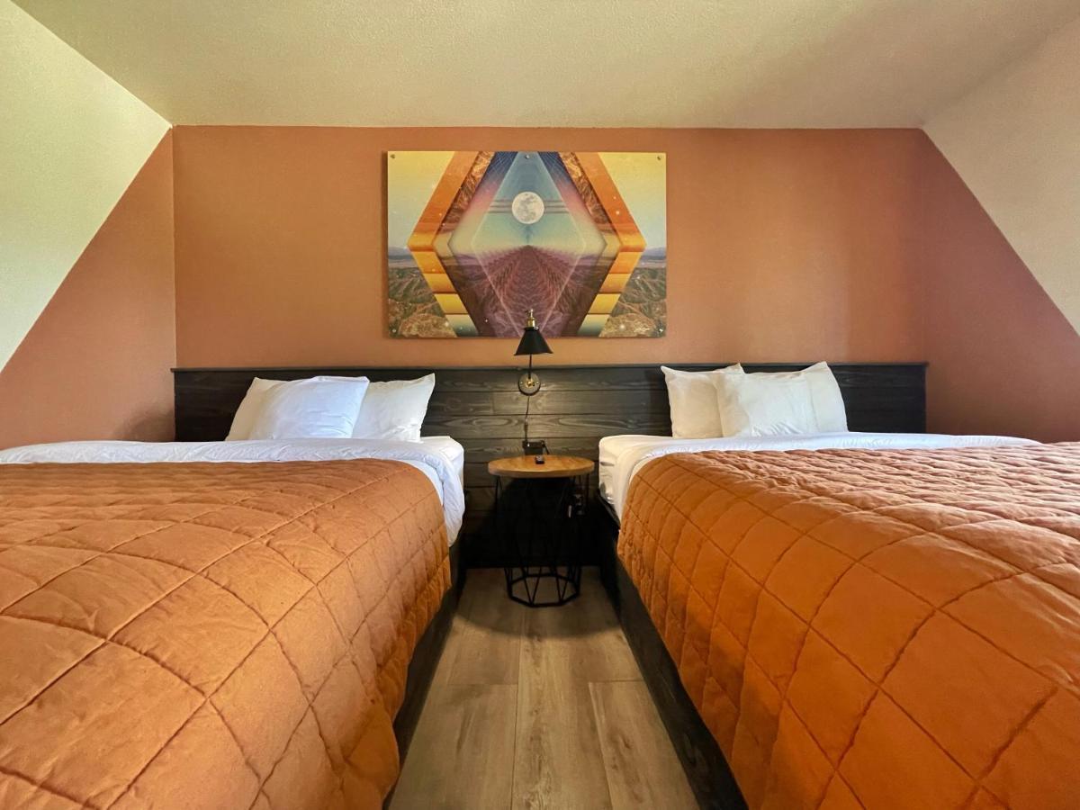 วูล์ฟ ครีก รีสอร์ต Hotel บิ๊กแบร์เลค ภายนอก รูปภาพ