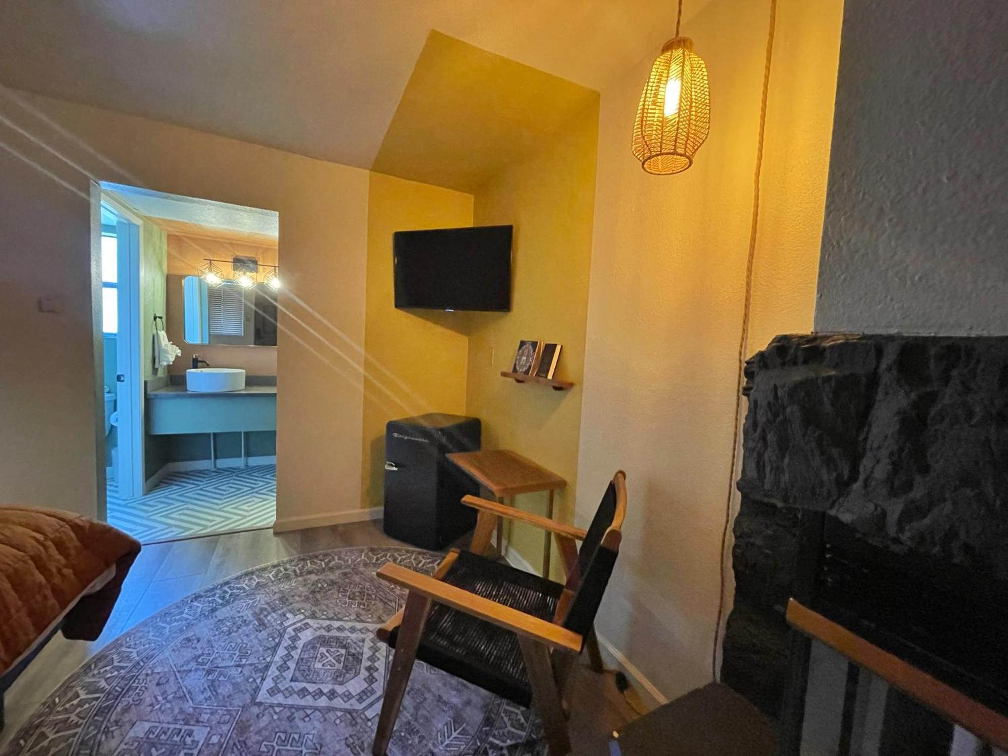 วูล์ฟ ครีก รีสอร์ต Hotel บิ๊กแบร์เลค ภายนอก รูปภาพ